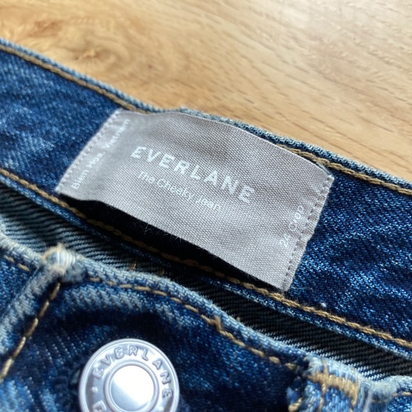Everlane 90s Cheeky Jean 24 Crop Distressed Indigo LIKE NEW - Picture 8 of 12